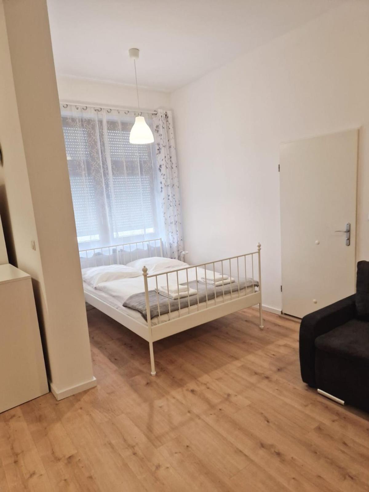 Family Studio Apartment For 4 Berlín Exteriér fotografie